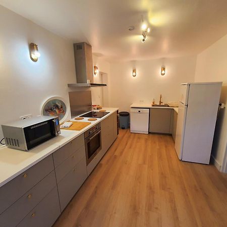 Chambre Paisible Chez L'Habitant En Rez De Chaussee Avec Salle D'Eau 10 Min Gare Et Centre Ville Evreux Luaran gambar