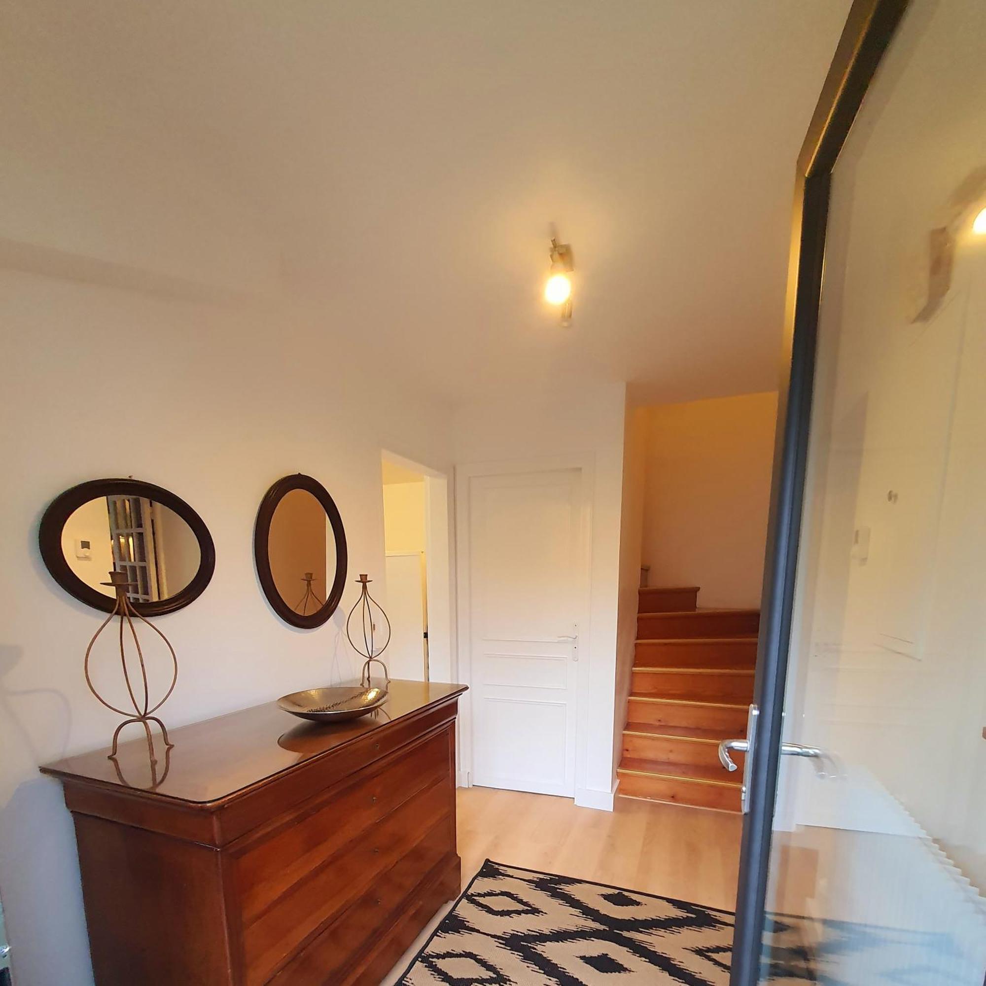 Chambre Paisible Chez L'Habitant En Rez De Chaussee Avec Salle D'Eau 10 Min Gare Et Centre Ville Evreux Luaran gambar